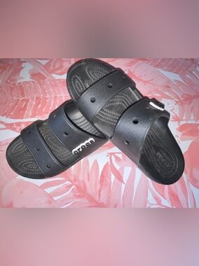 Men Women’s Unisex Black Crocs Sandals M7 W9 NEW